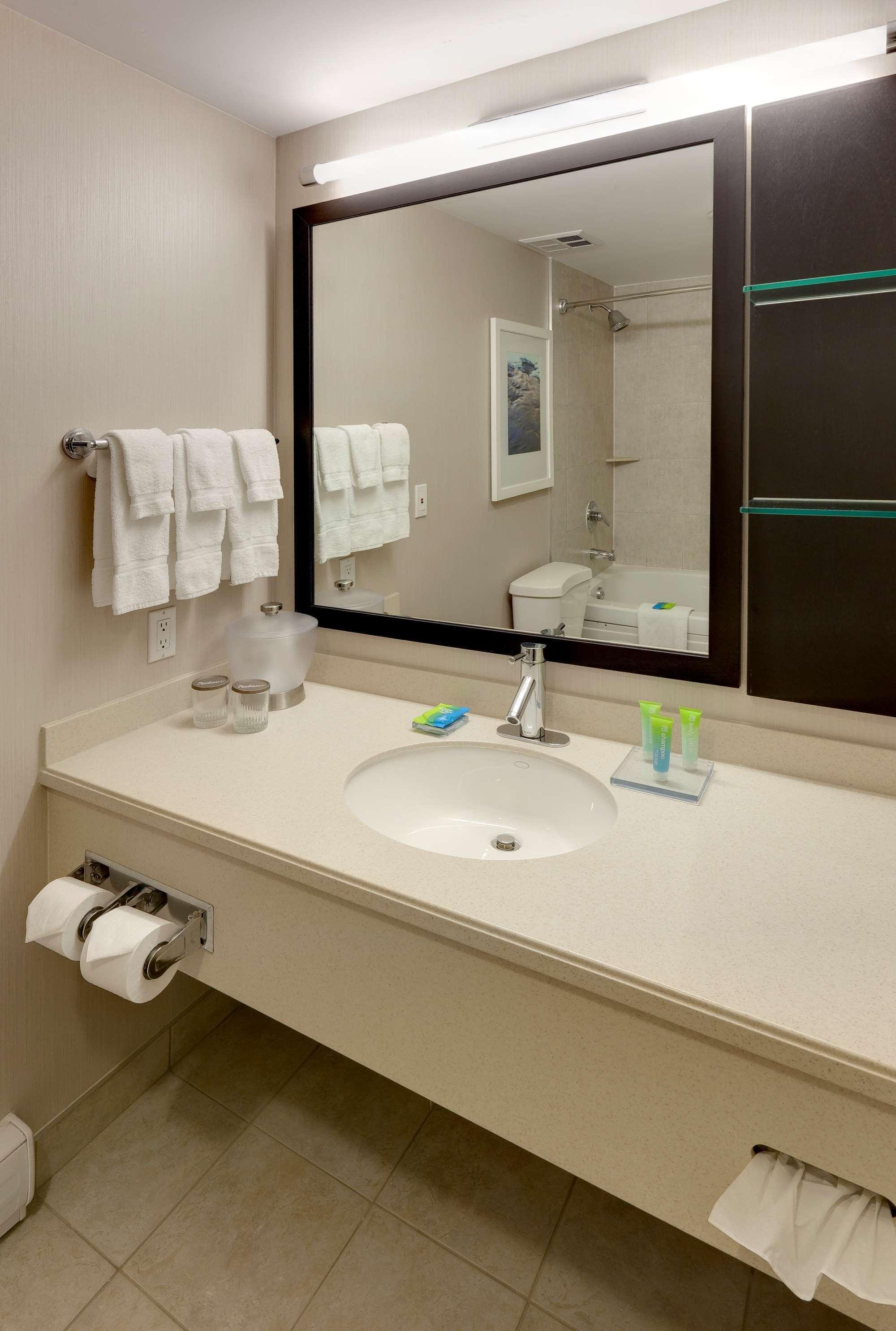 Niagara Fallsview Hotel & Suites Номер фото